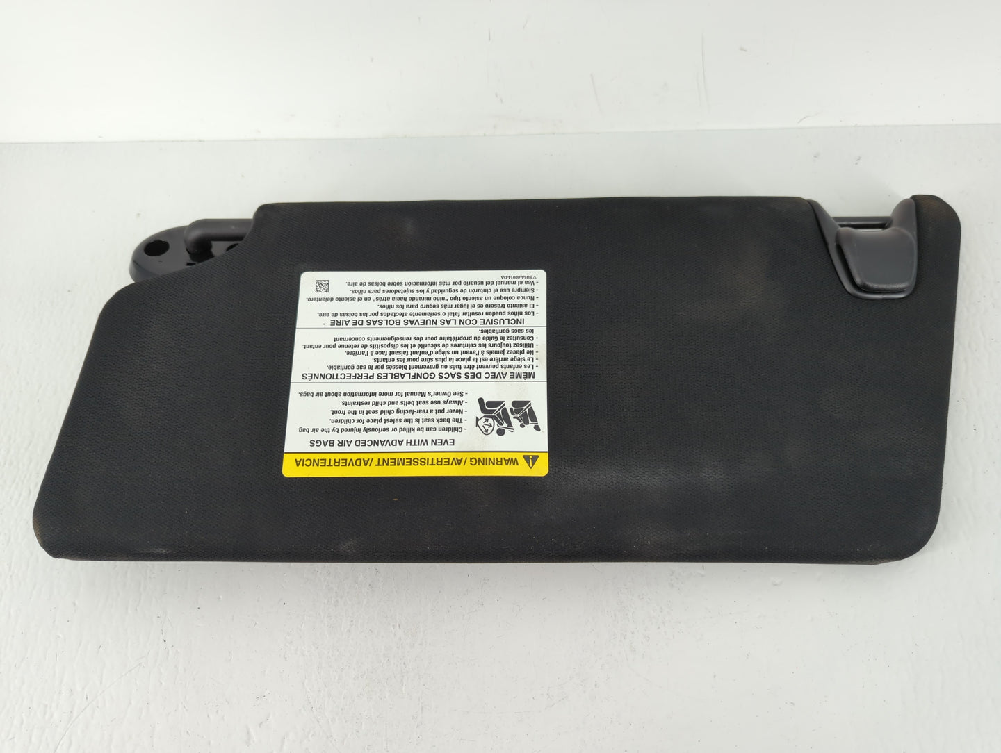 2019 Ford Explorer Sun Visor Shade Replacement Passenger Right Mirror Fits OEM Used Auto Parts - Oemusedautoparts1.com