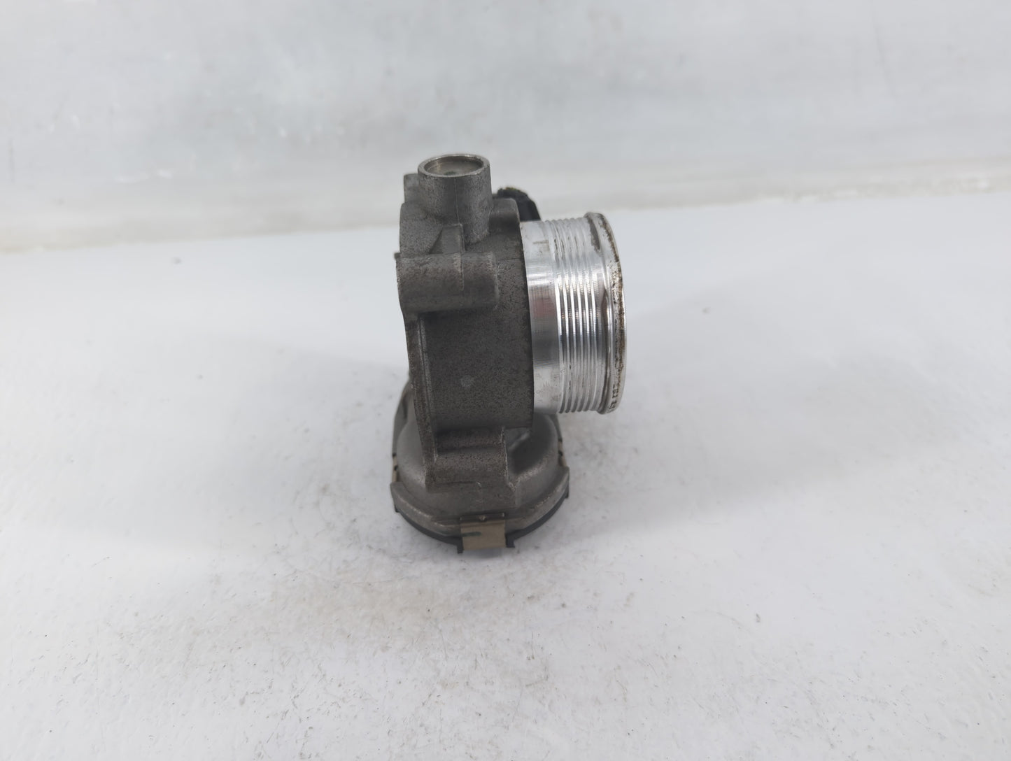 2016-2019 Ford Explorer Throttle Body P/N:DS7E-9F991-BB Fits Fits 2014 2015 2016 2017 2018 2019 2020 2021 2022 OEM Used Auto