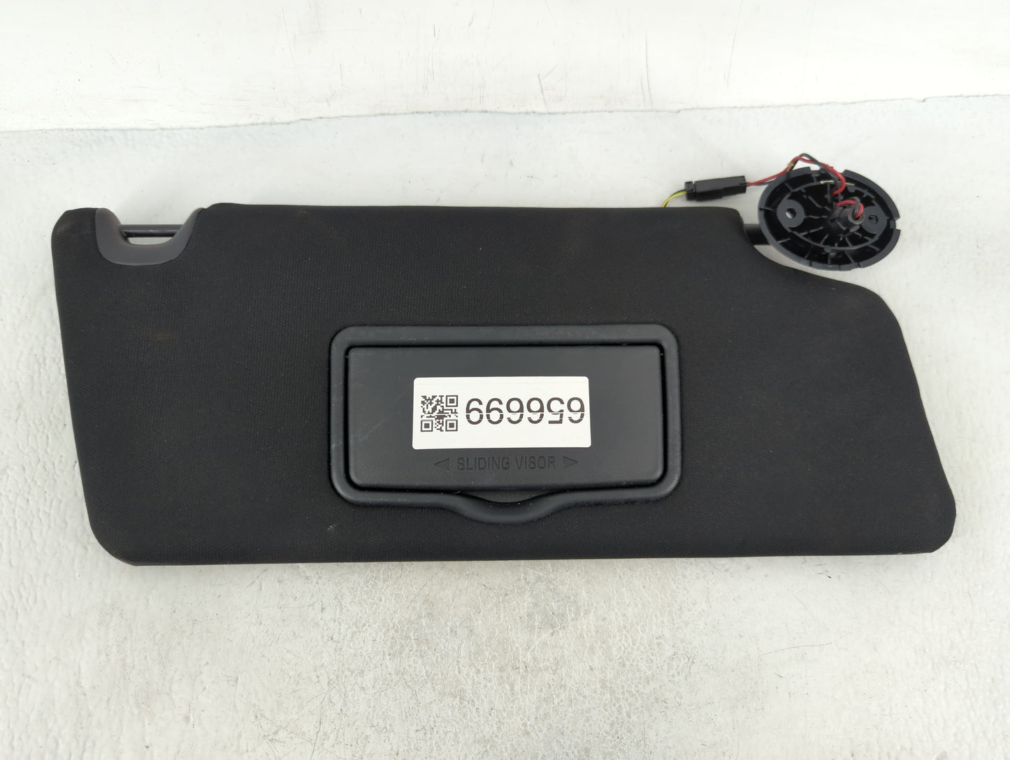 2019 Ford Explorer Sun Visor Shade Replacement Passenger Right Mirror Fits OEM Used Auto Parts - Oemusedautoparts1.com