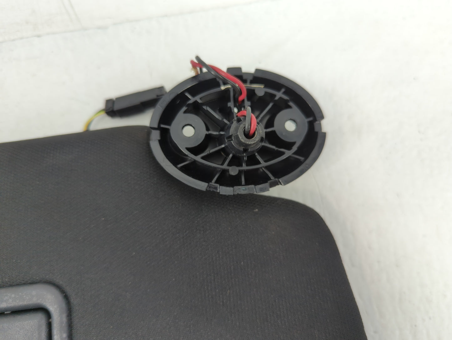 2019 Ford Explorer Sun Visor Shade Replacement Passenger Right Mirror Fits OEM Used Auto Parts - Oemusedautoparts1.com