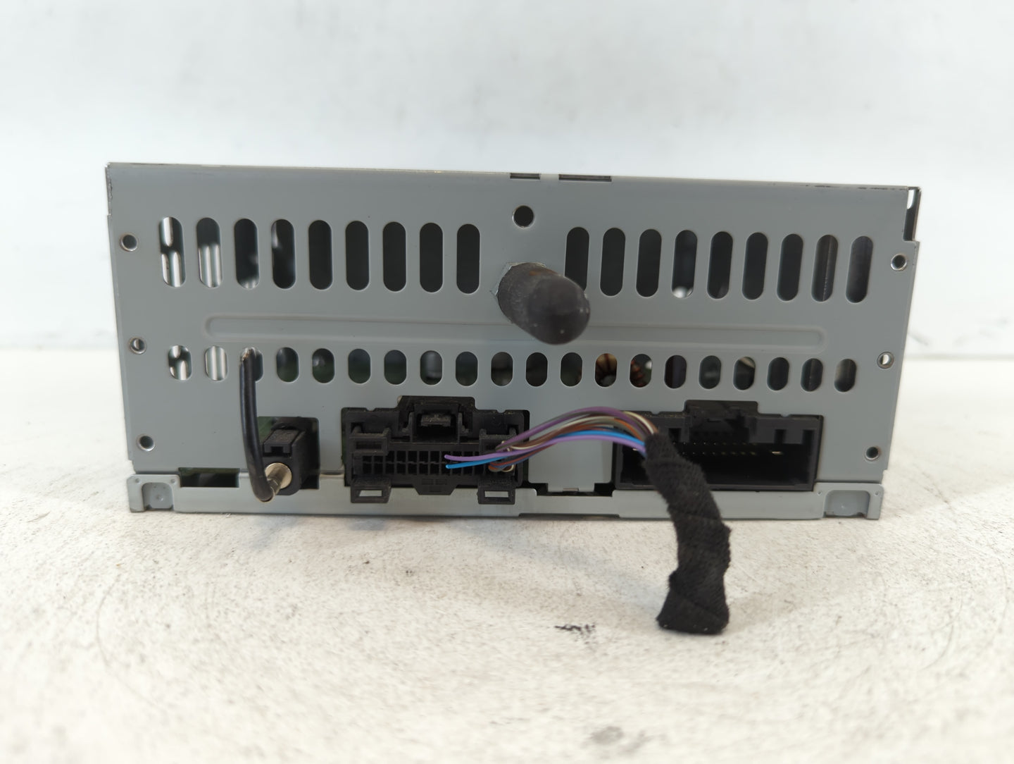 2019-2019 Ford Explorer Am Fm Cd Player Radio Receiver - Oemusedautoparts1.com