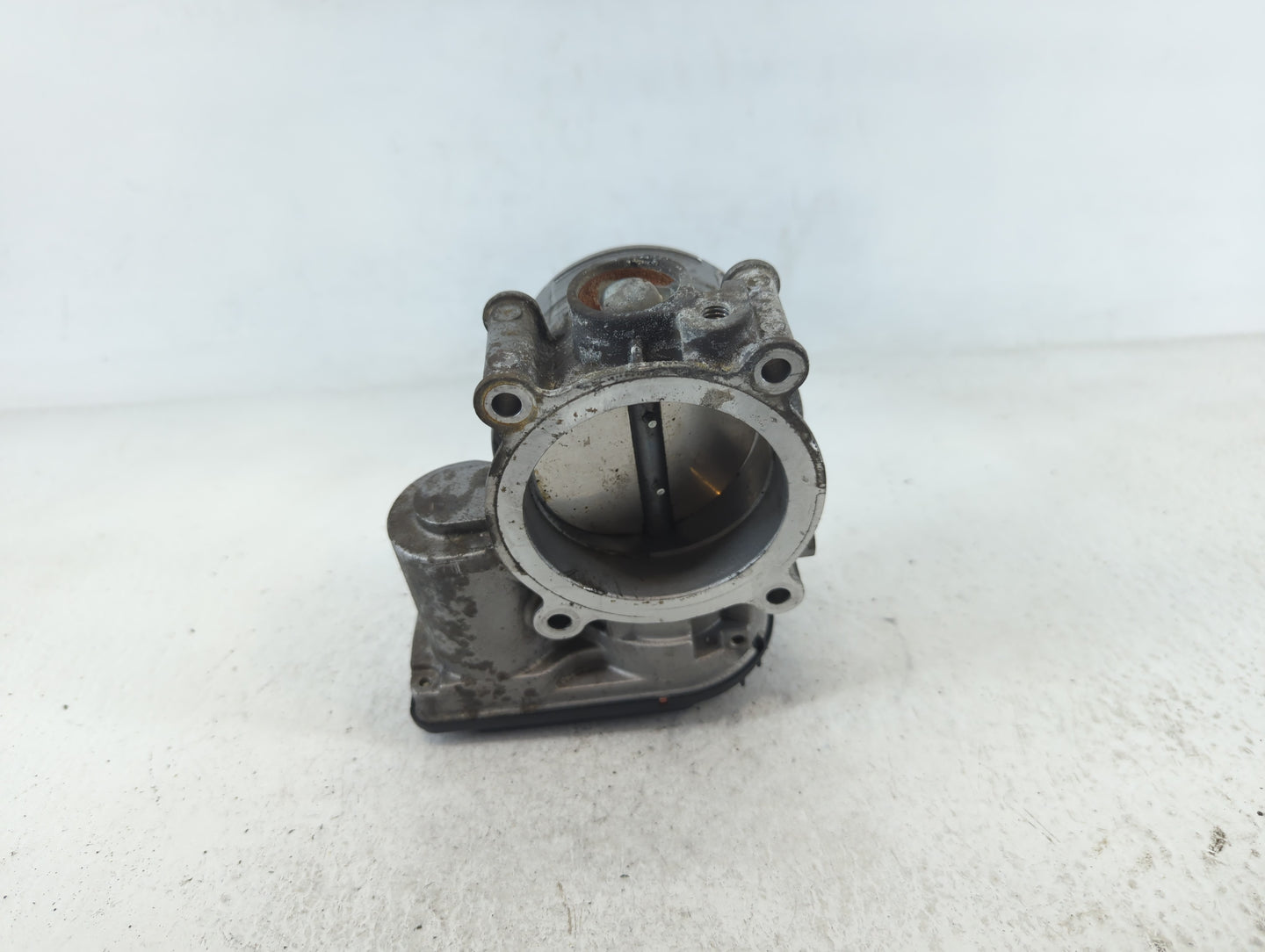 2011-2019 Ford Explorer Throttle Body P/N:AT4E-9F991-EL Fits Fits 2011 2012 2013 2014 2015 2016 2017 2018 2019 OEM Used Auto