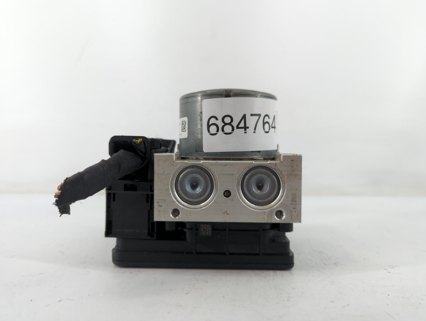 2019 Ford Explorer ABS Pump Control Module Replacement P/N:HB53-2C405-BA Fits OEM Used Auto Parts - Oemusedautoparts1.com