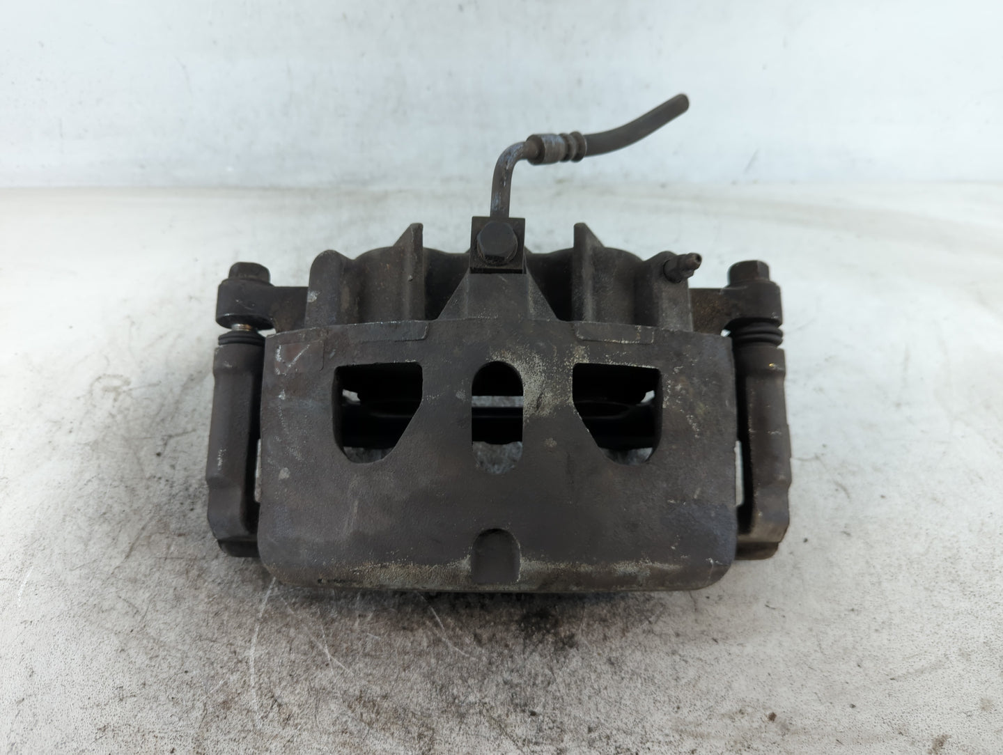 2017-2019 Ford Explorer Front Driver Left Brake Caliper - Oemusedautoparts1.com