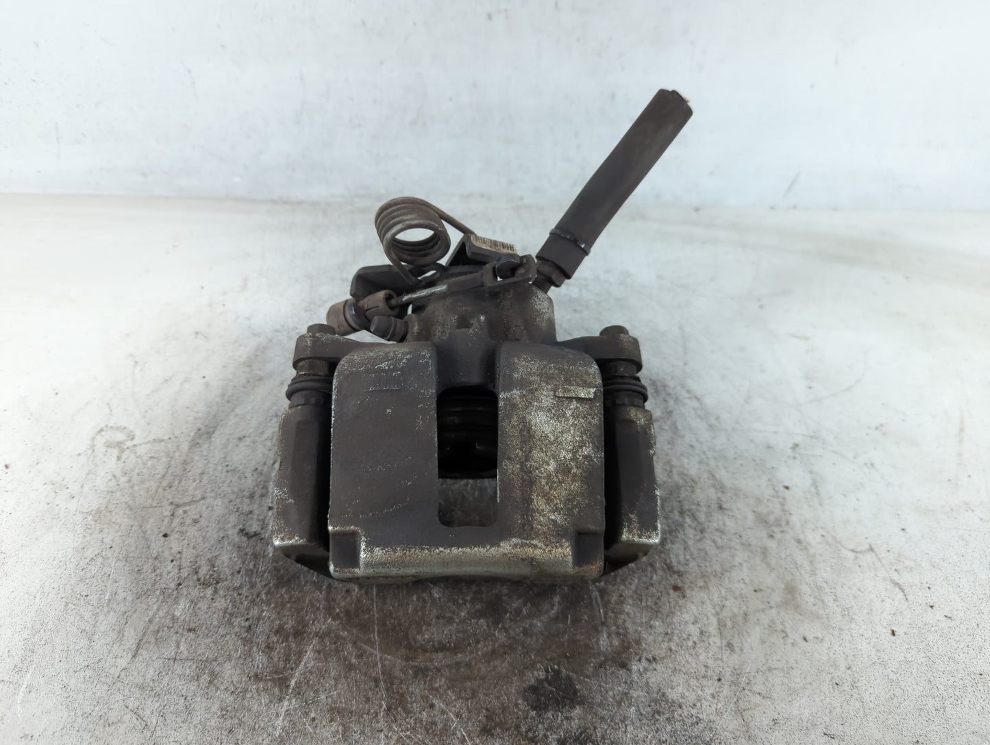 Ford Explorer Front Passenger Right Brake Caliper 700155 - Oemusedautoparts1.com
