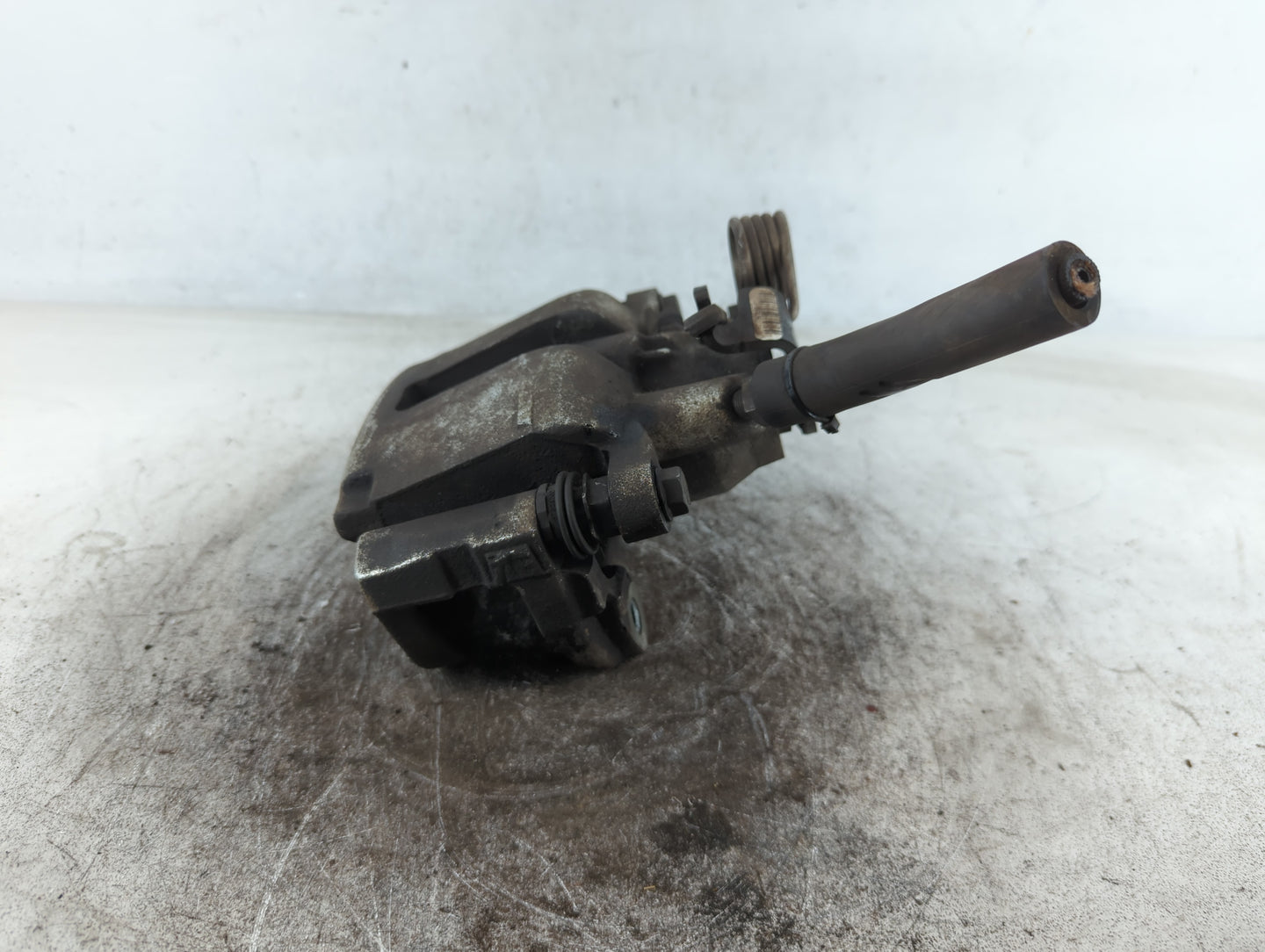 Ford Explorer Front Passenger Right Brake Caliper 700155 - Oemusedautoparts1.com