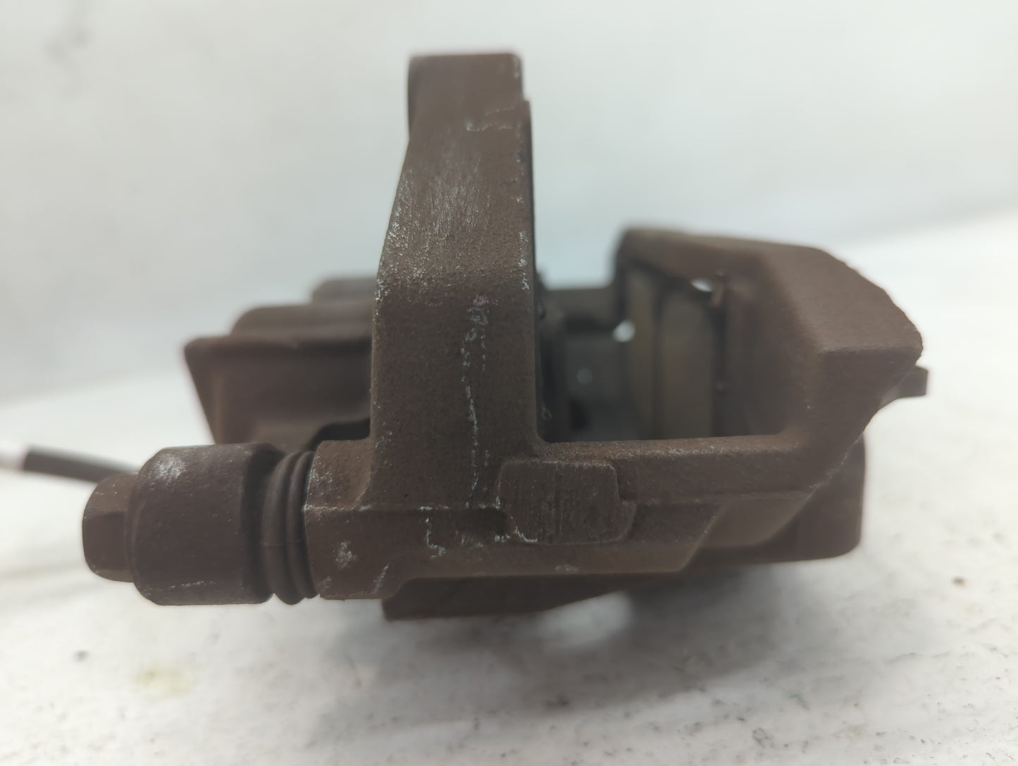 2013-2019 Ford Explorer Front Passenger Right Brake Caliper - Oemusedautoparts1.com