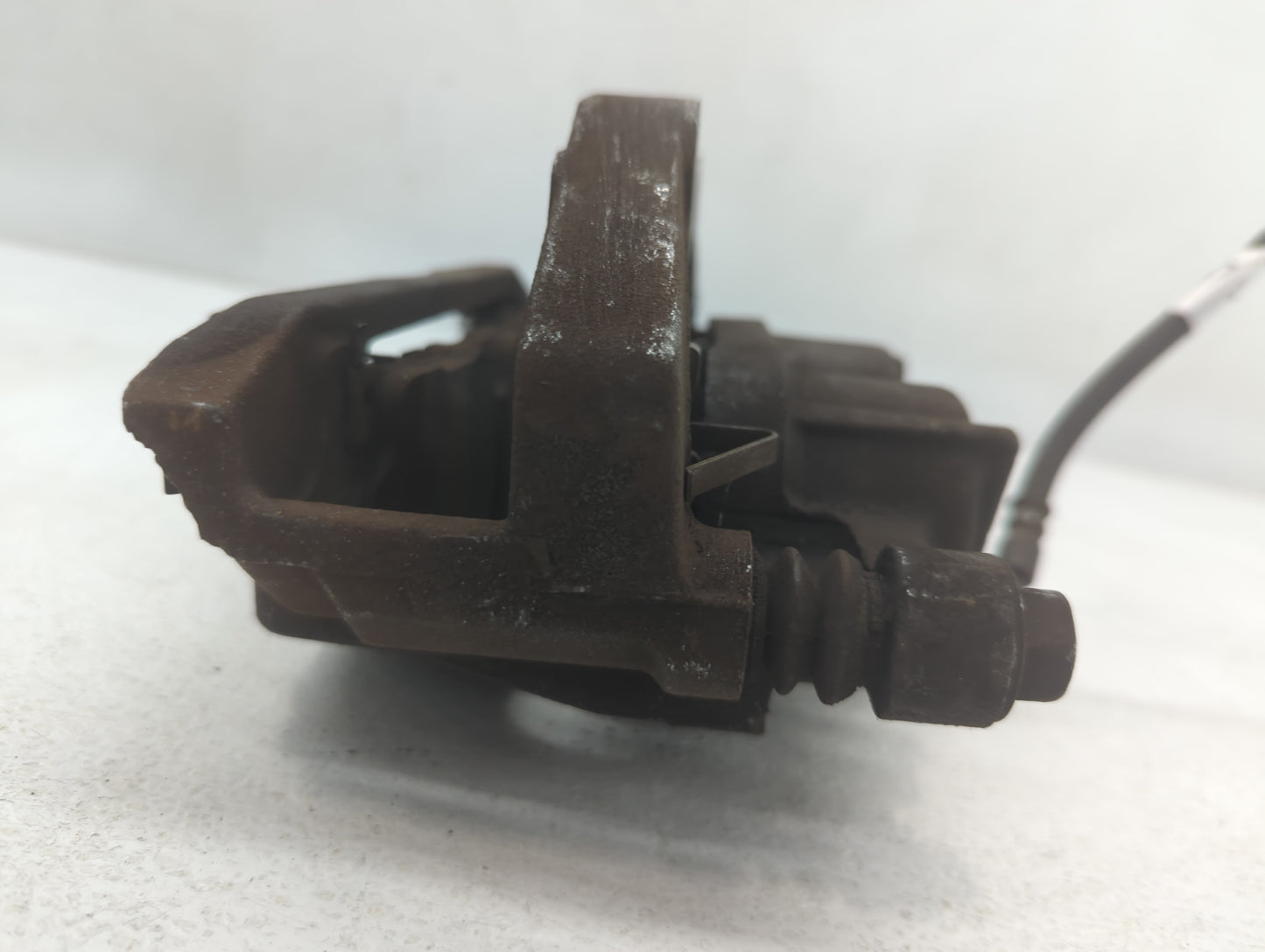 2019 Ford Explorer Front Passenger Right Brake Caliper - Oemusedautoparts1.com