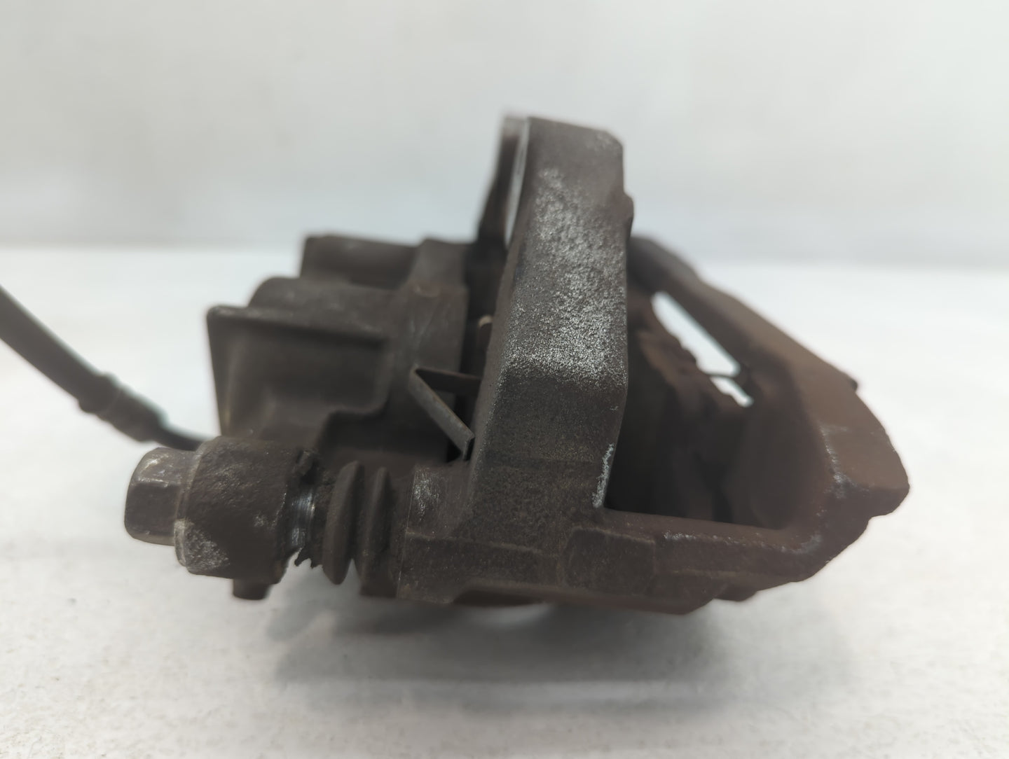 2019 Ford Explorer Front Passenger Right Brake Caliper - Oemusedautoparts1.com