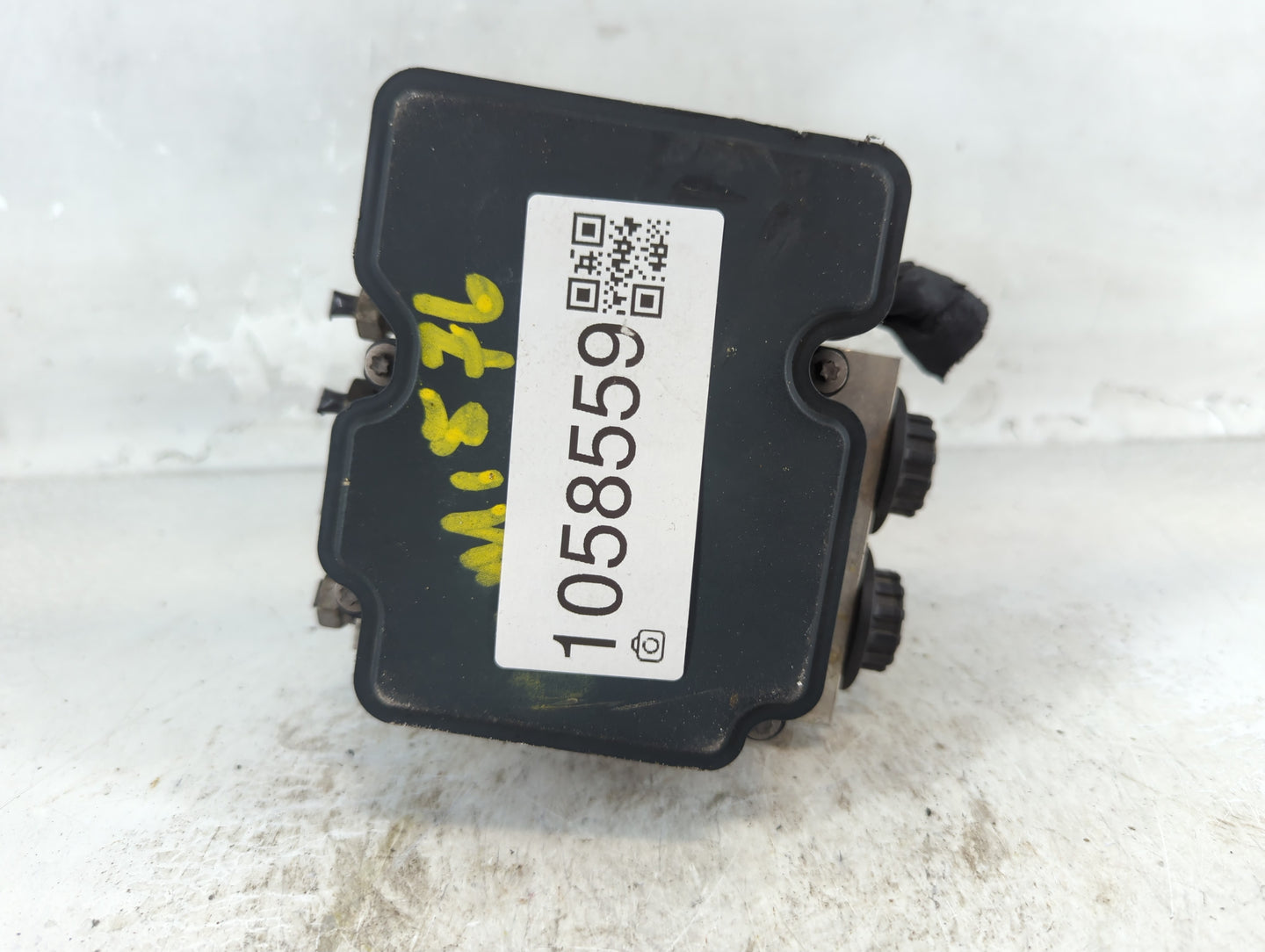 2019-2020 Ford F-150 ABS Pump Control Module Replacement P/N:KL34-2B373-AD Fits Fits 2019 2020 OEM Used Auto Parts - Oemused