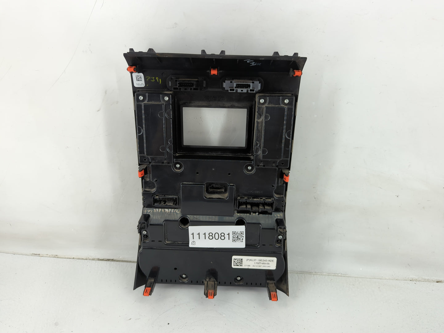 2019-2020 Ford F-150 Radio AM FM Cd Player Receiver Replacement P/N:KL3T-18E243-ADE Fits Fits 2019 2020 OEM Used Auto Parts 