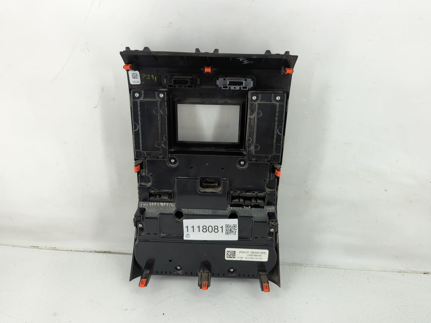 2019-2020 Ford F-150 Radio AM FM Cd Player Receiver Replacement P/N:KL3T-18E243-ADE Fits Fits 2019 2020 OEM Used Auto Parts 