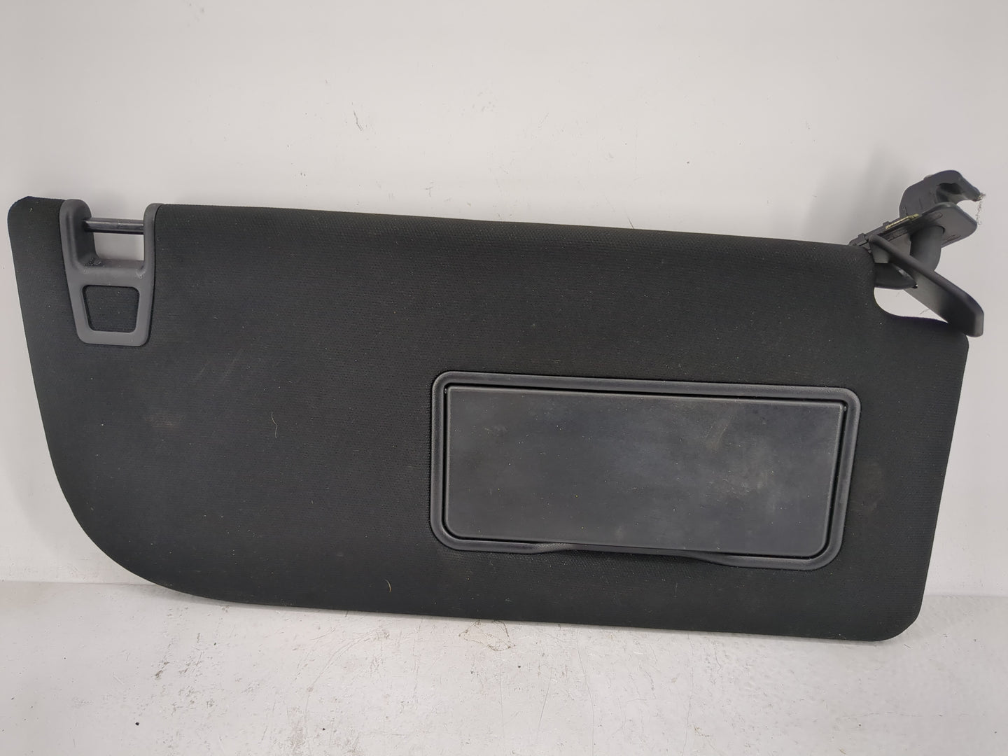 2018-2020 Ford F-150 Sun Visor Shade Replacement Passenger Right Mirror Fits Fits 2018 2019 2020 OEM Used Auto Parts - Oemus