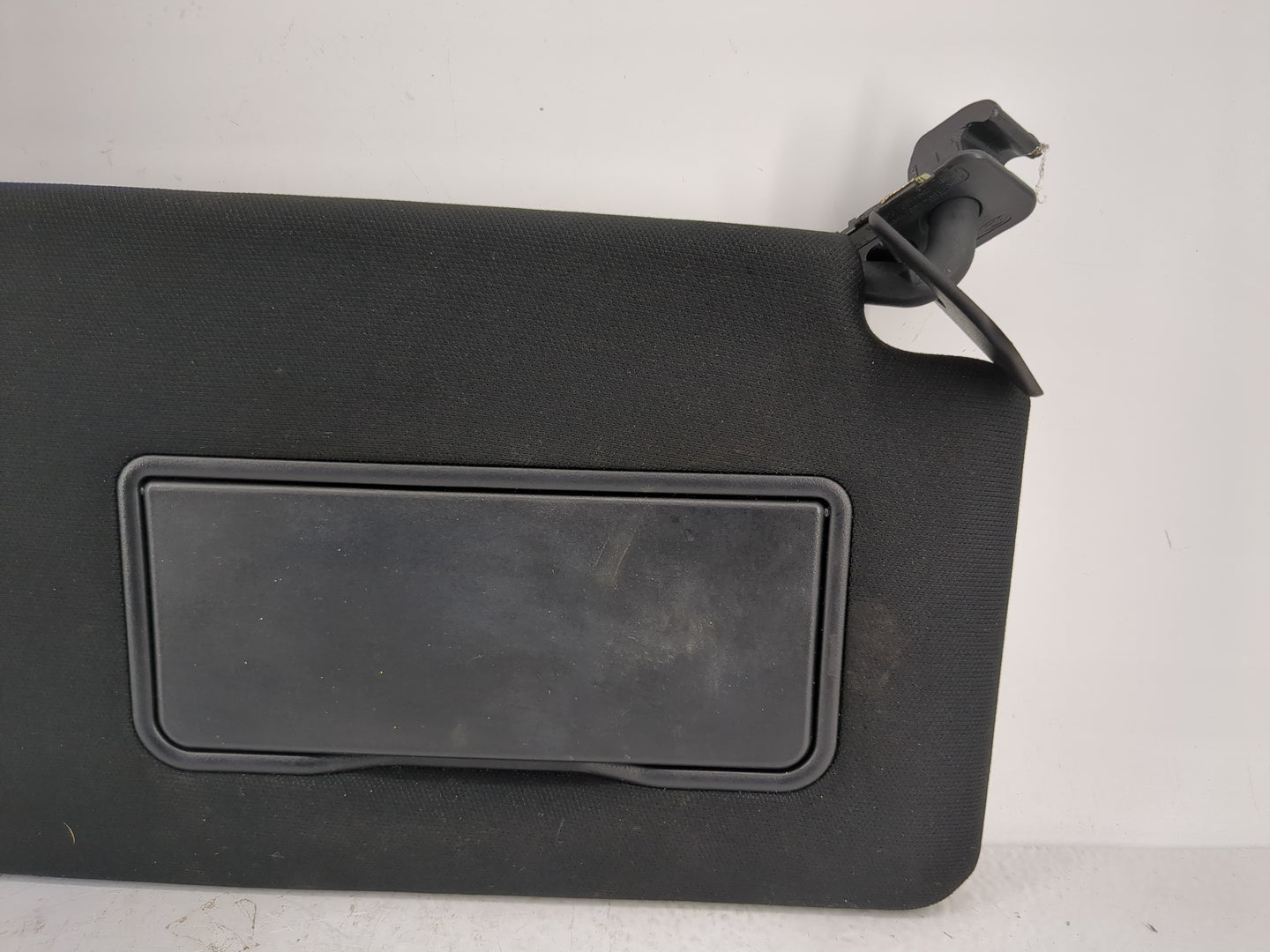 2018-2020 Ford F-150 Sun Visor Shade Replacement Passenger Right Mirror Fits Fits 2018 2019 2020 OEM Used Auto Parts - Oemus