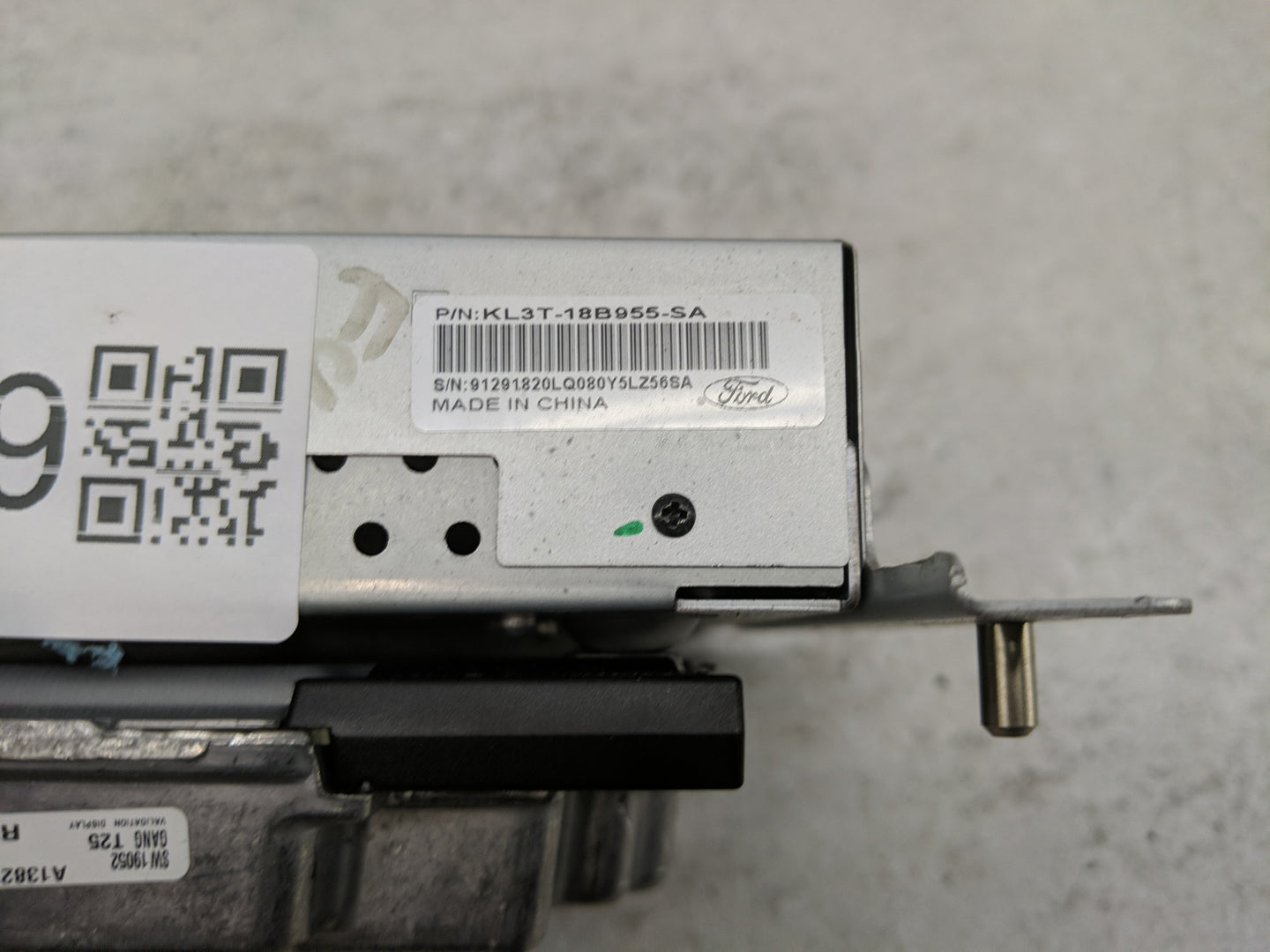 2019 Ford F-150 Radio AM FM Cd Player Receiver Replacement P/N:KL3T-18B955-SA Fits OEM Used Auto Parts - Oemusedautoparts1.c
