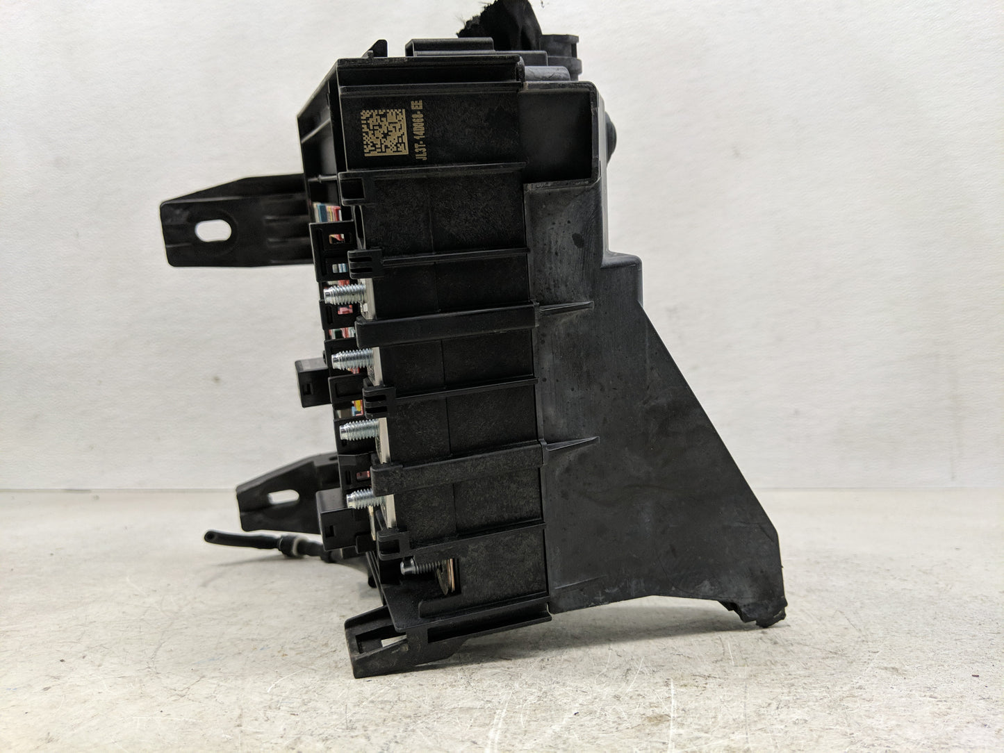 2018-2020 Ford F-150 Fusebox Fuse Box Panel Relay Module P/N:JL3T-14D068-EE Fits Fits 2018 2019 2020 OEM Used Auto Parts - O