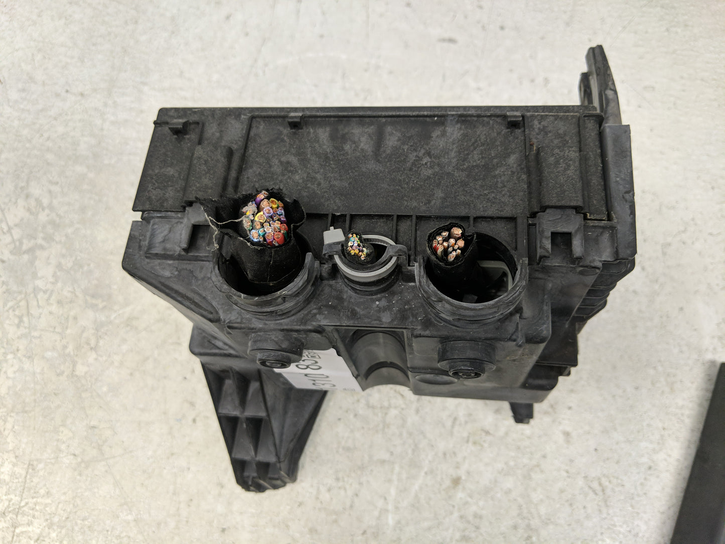 2018-2020 Ford F-150 Fusebox Fuse Box Panel Relay Module P/N:JL3T-14D068-EE Fits Fits 2018 2019 2020 OEM Used Auto Parts - O