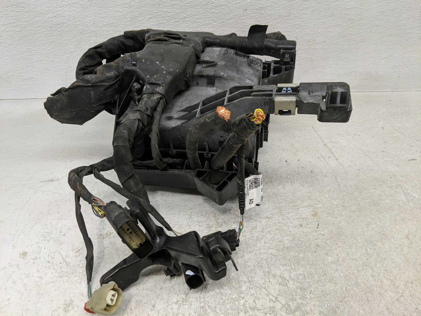2018-2020 Ford F-150 Fusebox Fuse Box Panel Relay Module P/N:JL3T-14300-AD Fits Fits 2018 2019 2020 OEM Used Auto Parts - Oe