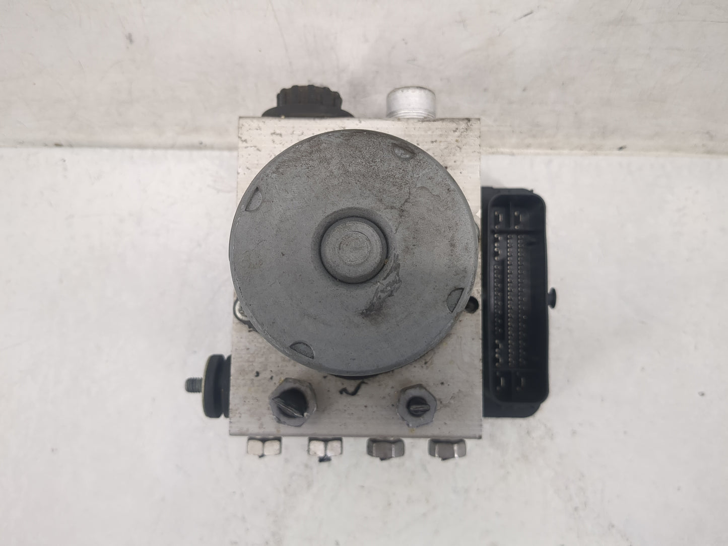 2019-2020 Ford F-150 ABS Pump Control Module Replacement P/N:KL34-2B373-AD Fits Fits 2019 2020 OEM Used Auto Parts - Oemused