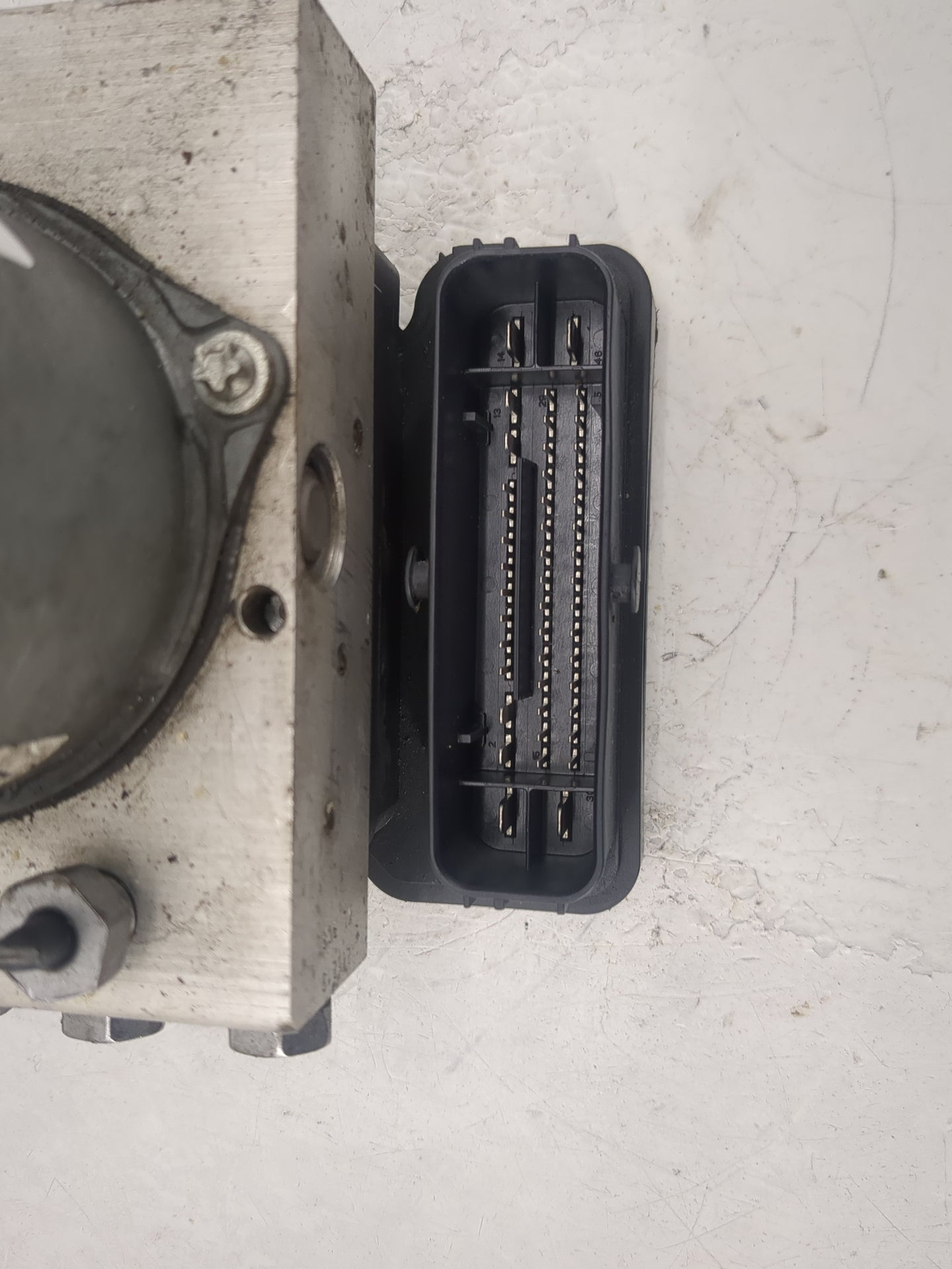 2019-2020 Ford F-150 ABS Pump Control Module Replacement P/N:KL34-2B373-AD Fits Fits 2019 2020 OEM Used Auto Parts - Oemused