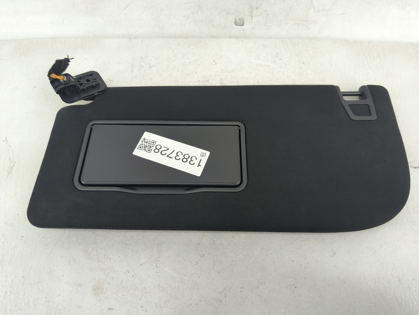 2018-2020 Ford F-150 Sun Visor Shade Replacement Passenger Right Mirror Fits Fits 2018 2019 2020 OEM Used Auto Parts - Oemus