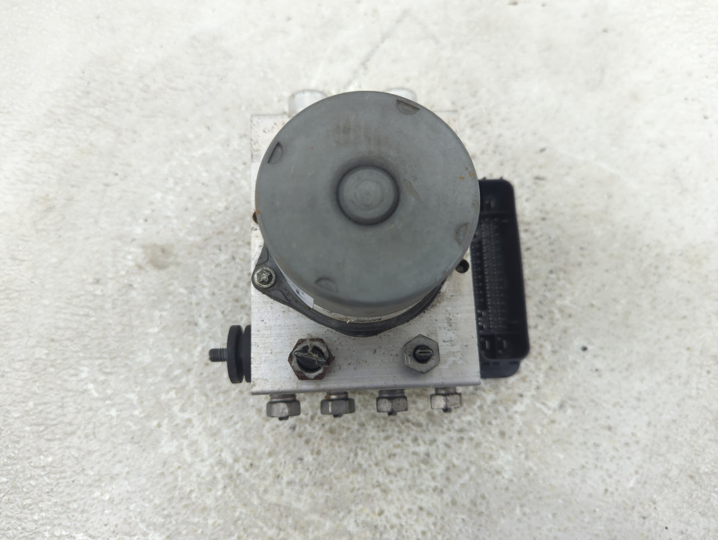 2019-2020 Ford F-150 ABS Pump Control Module Replacement P/N:KL34-2B373-AD Fits Fits 2019 2020 OEM Used Auto Parts - Oemused