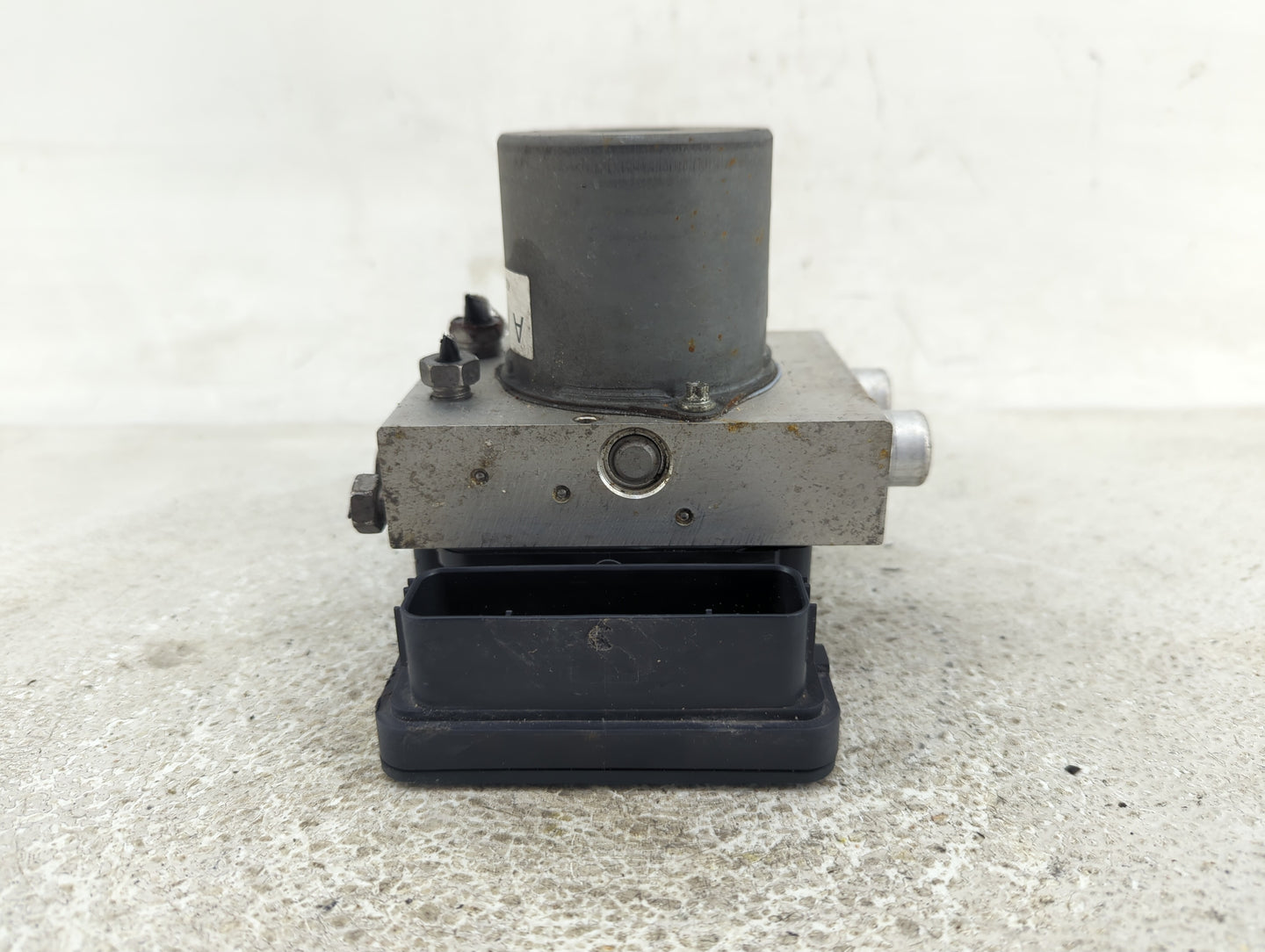 2019-2020 Ford F-150 ABS Pump Control Module Replacement P/N:KL34-2B373-AD Fits Fits 2019 2020 OEM Used Auto Parts - Oemused