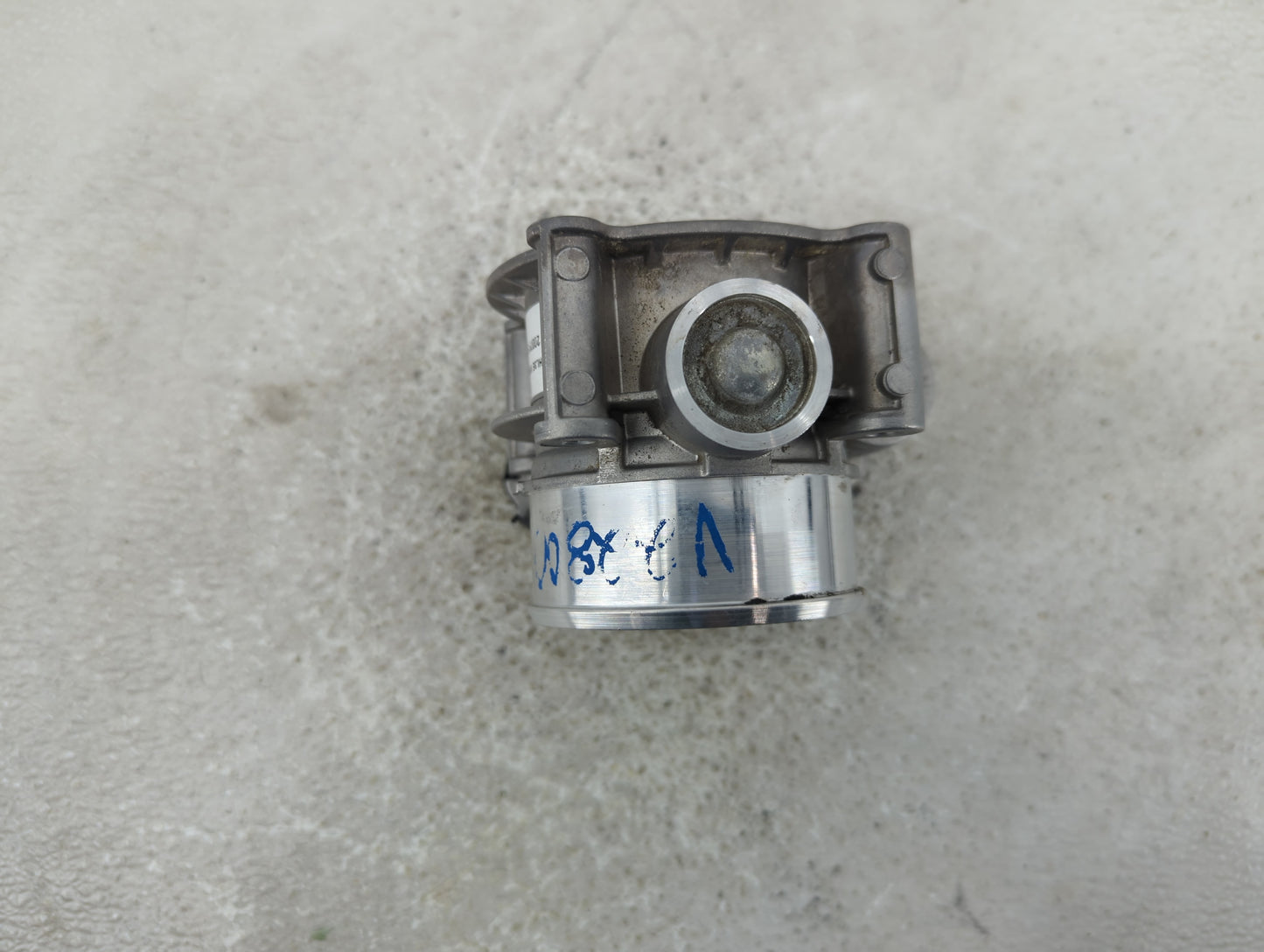2017-2022 Ford F-150 Throttle Body P/N:HL3E 9F991 AA Fits Fits 2017 2018 2019 2020 2021 2022 OEM Used Auto Parts - Oemusedau