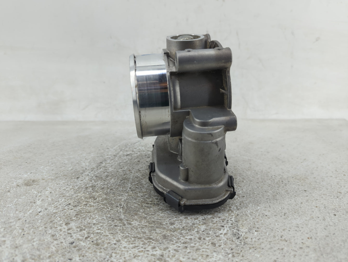 2017-2022 Ford F-150 Throttle Body P/N:HL3E 9F991 AA Fits Fits 2017 2018 2019 2020 2021 2022 OEM Used Auto Parts - Oemusedau