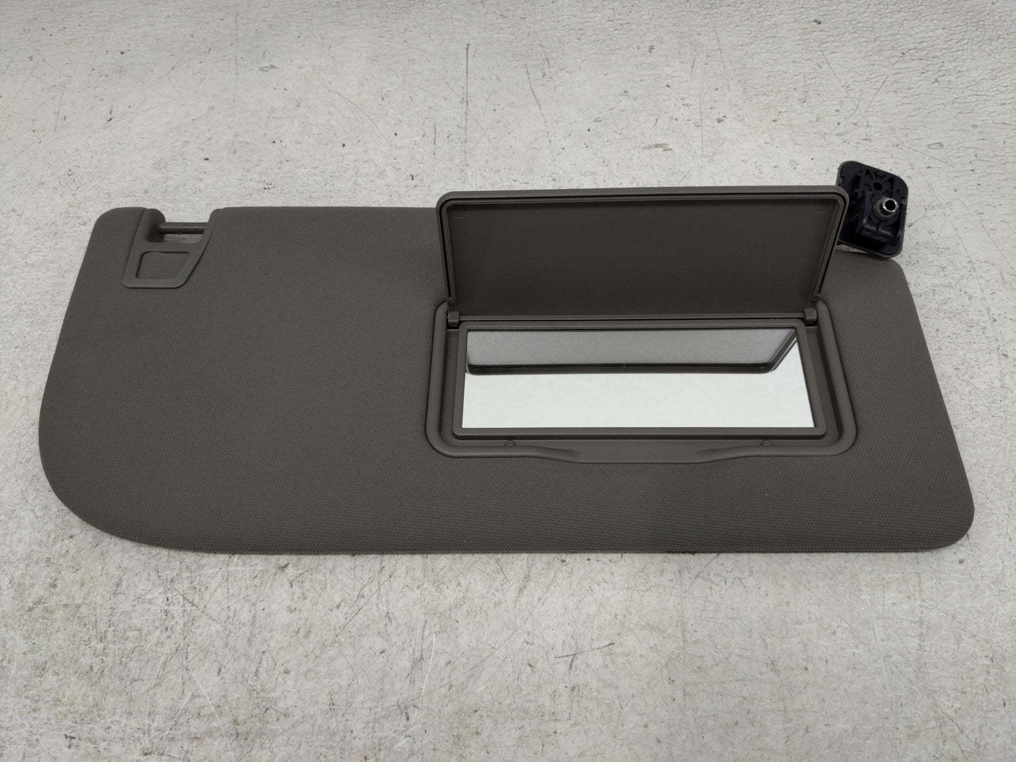 2018-2020 Ford F-150 Sun Visor Shade Replacement Driver Left Mirror Fits Fits 2018 2019 2020 OEM Used Auto Parts - Oemusedau
