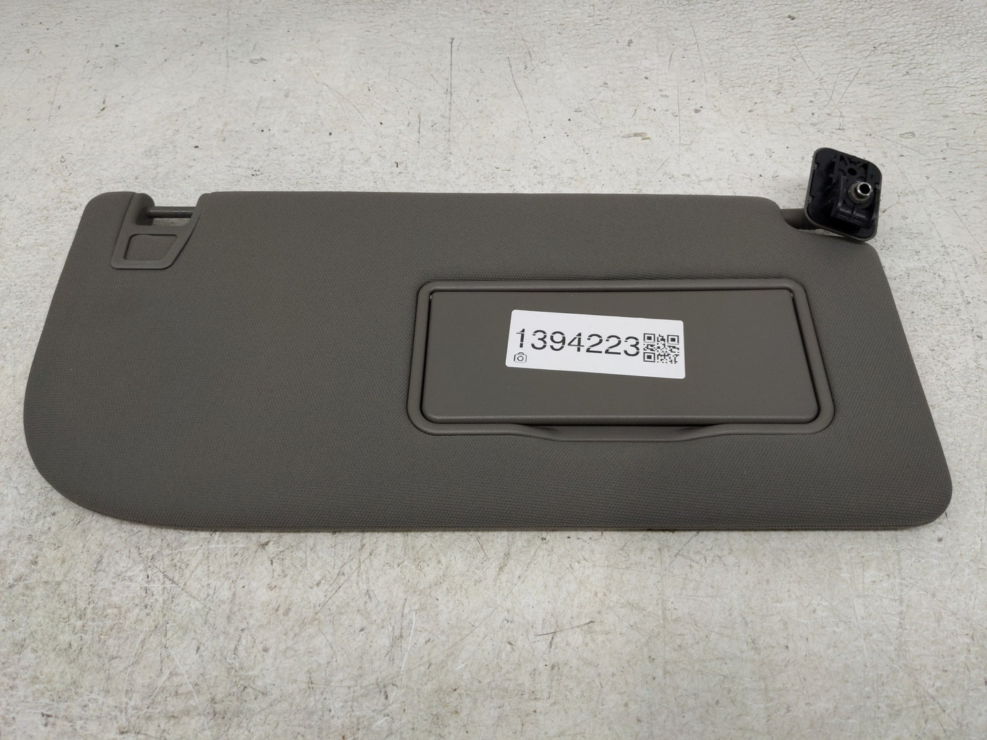 2018-2020 Ford F-150 Sun Visor Shade Replacement Driver Left Mirror Fits Fits 2018 2019 2020 OEM Used Auto Parts - Oemusedau