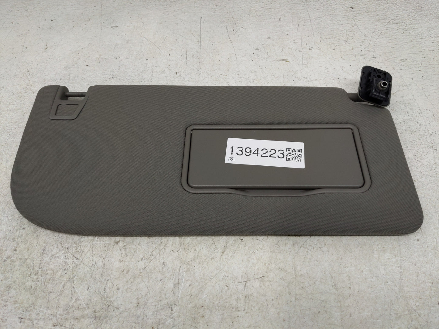 2018-2020 Ford F-150 Sun Visor Shade Replacement Driver Left Mirror Fits Fits 2018 2019 2020 OEM Used Auto Parts - Oemusedau
