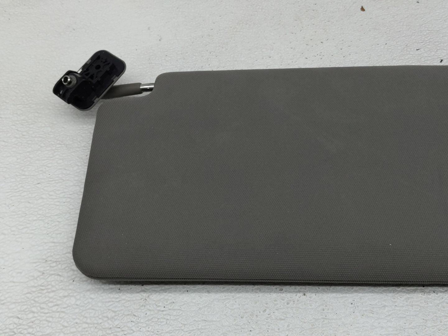 2018-2020 Ford F-150 Sun Visor Shade Replacement Driver Left Mirror Fits Fits 2018 2019 2020 OEM Used Auto Parts - Oemusedau