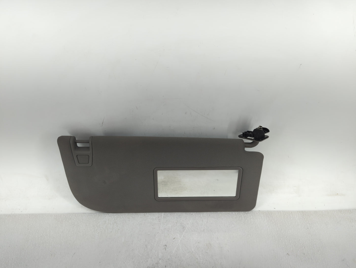 2018-2020 Ford F-150 Sun Visor Shade Replacement Passenger Right Mirror Fits Fits 2018 2019 2020 OEM Used Auto Parts - Oemus
