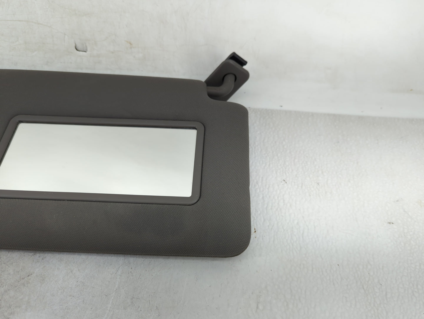 2018-2020 Ford F-150 Sun Visor Shade Replacement Passenger Right Mirror Fits Fits 2018 2019 2020 OEM Used Auto Parts - Oemus