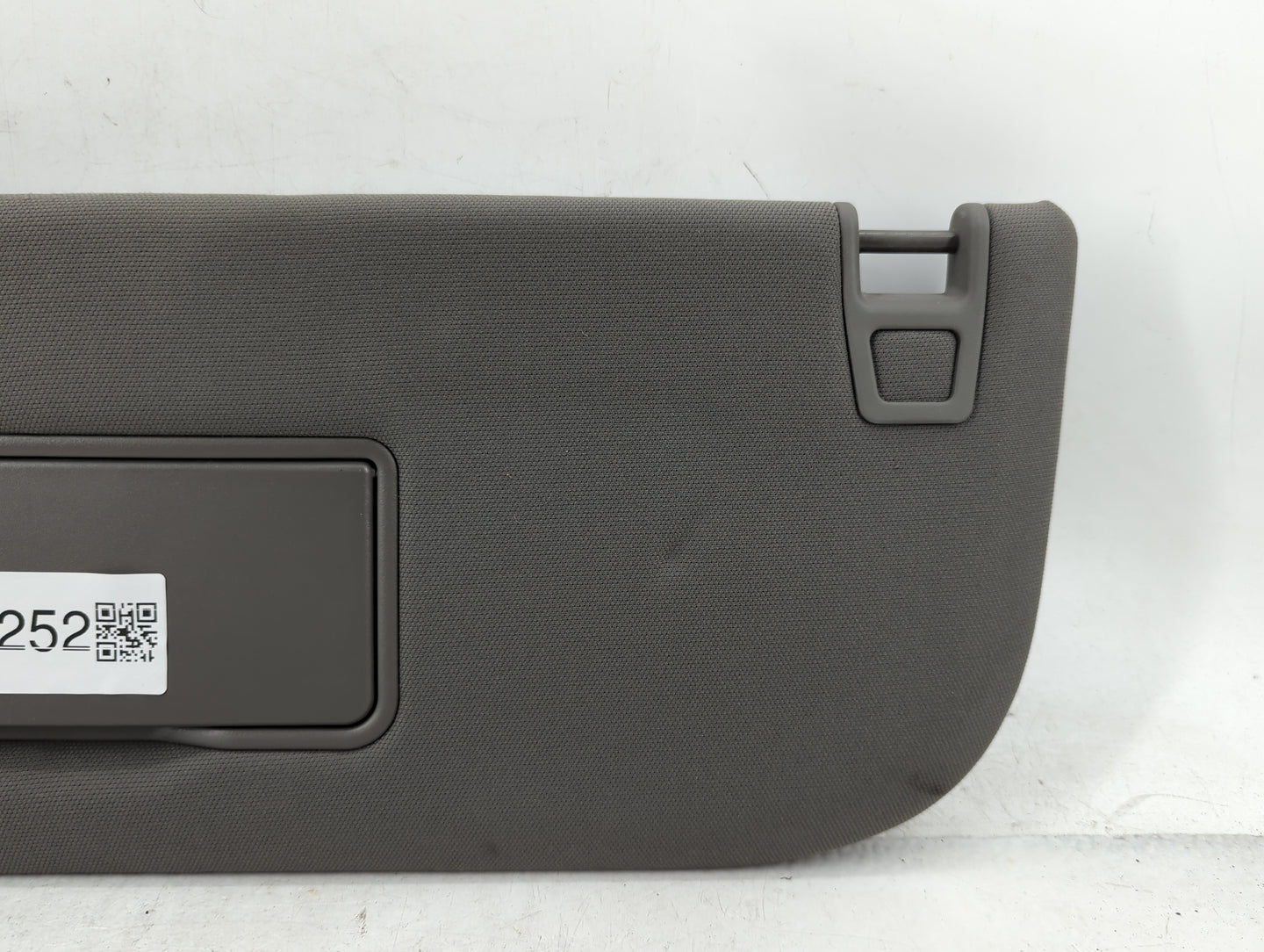 2018-2020 Ford F-150 Sun Visor Shade Replacement Driver Left Mirror Fits Fits 2018 2019 2020 OEM Used Auto Parts - Oemusedau