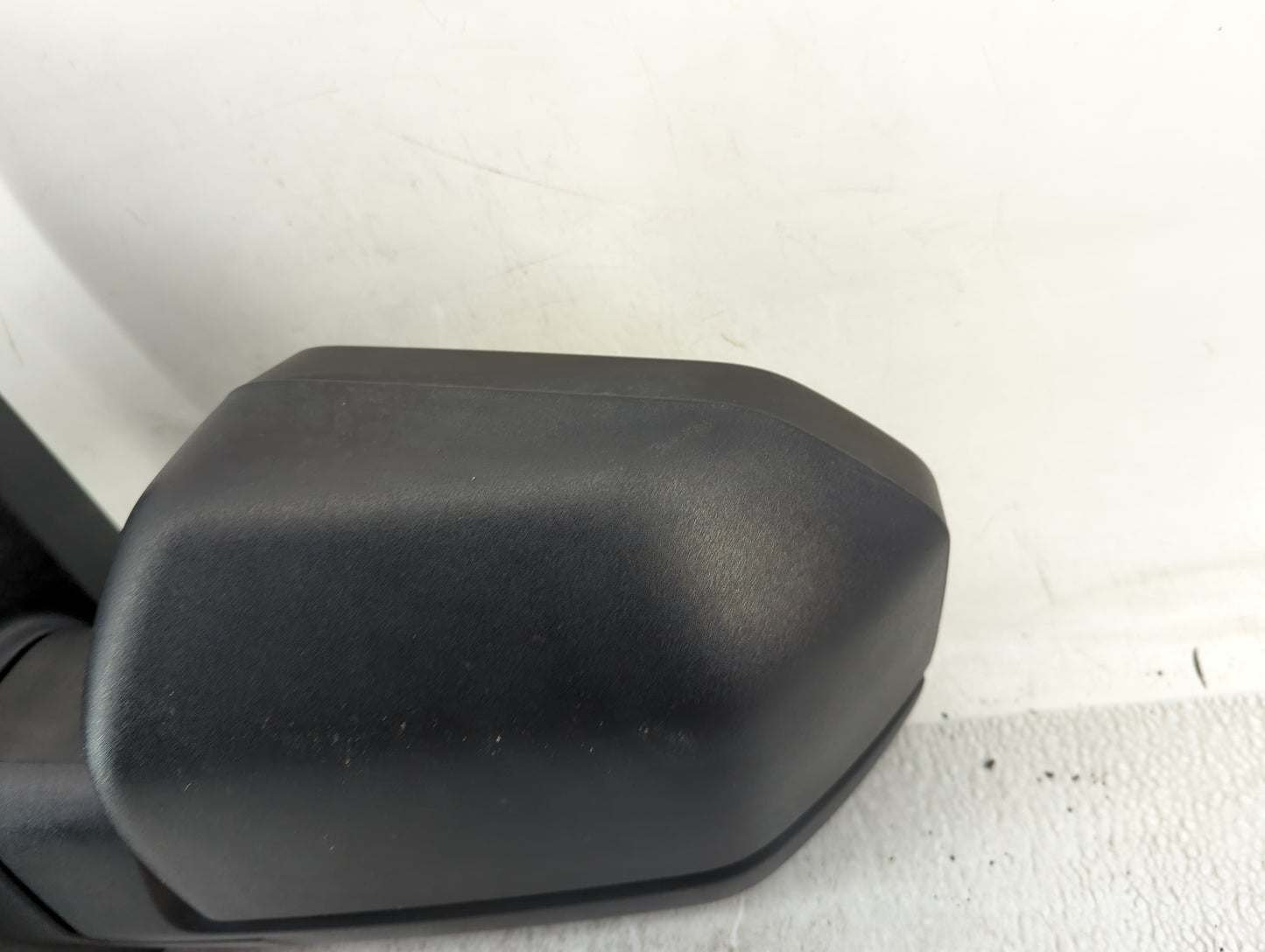 2018-2020 Ford F-150 Driver Side View Mirror - Left Door Mirror OEM Used - Oemusedautoparts1.com