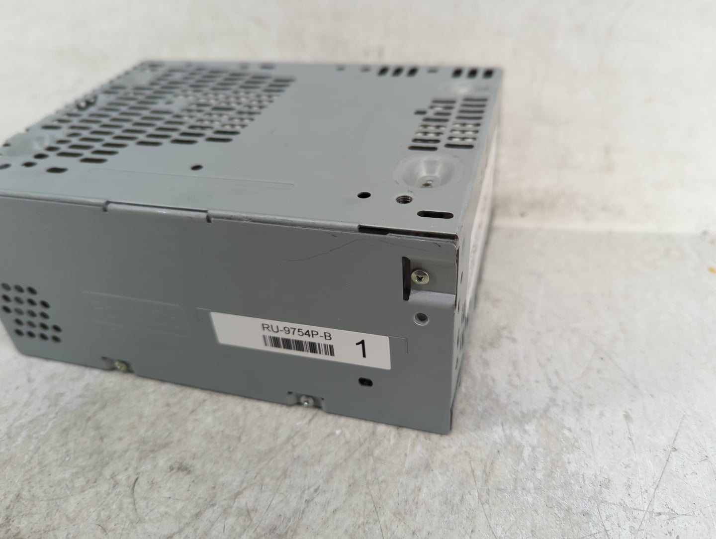 2019-2020 Ford F-150 Radio AM FM Cd Player Receiver Replacement P/N:KL3T-18D832-AH Fits Fits 2019 2020 OEM Used Auto Parts -
