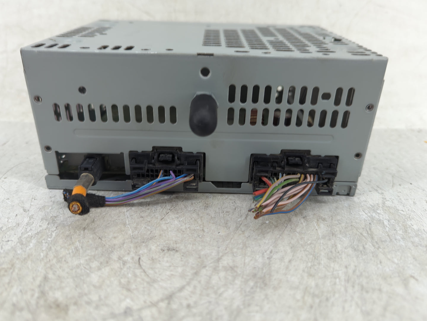 2019-2020 Ford F-150 Radio AM FM Cd Player Receiver Replacement P/N:KL3T-18D832-AH Fits Fits 2019 2020 OEM Used Auto Parts -