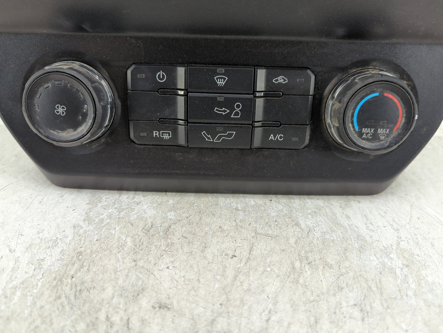 2019 Ford F-150 Radio Control Panel Black - Oemusedautoparts1.com