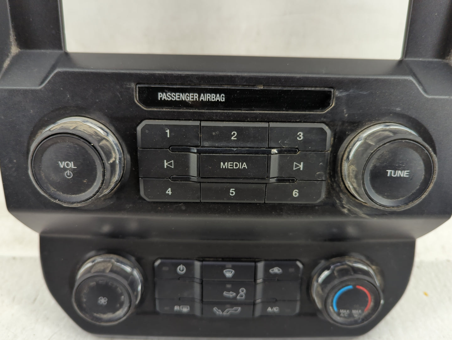 2019 Ford F-150 Radio Control Panel Black - Oemusedautoparts1.com