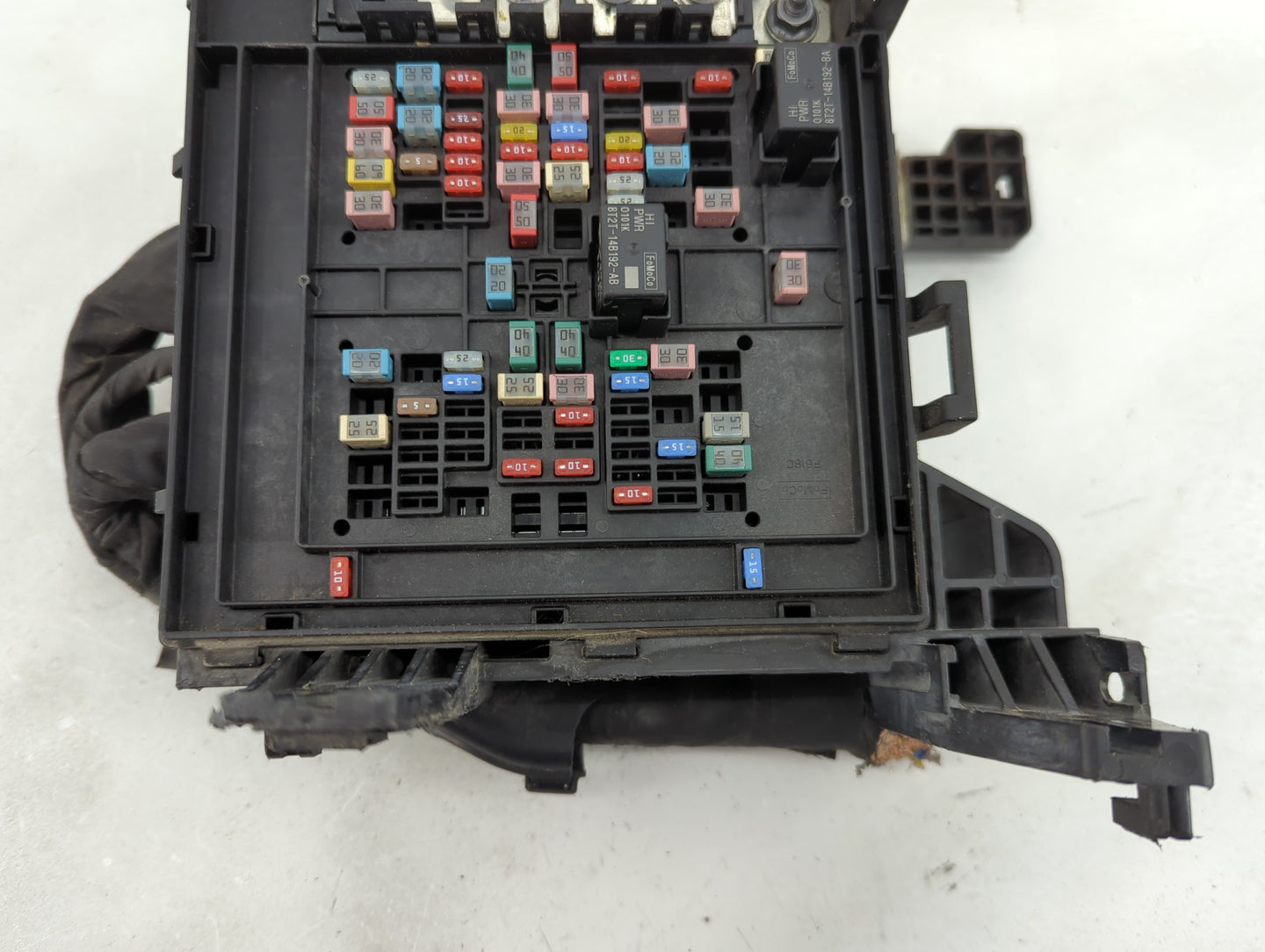 2018-2020 Ford F-150 Fusebox Fuse Box Panel Relay Module P/N:JU5T-14A003-EA Fits Fits 2018 2019 2020 OEM Used Auto Parts - O