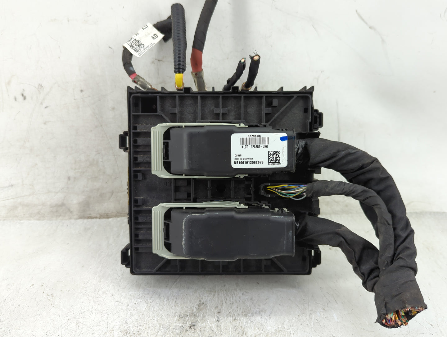 2018-2020 Ford F-150 Fusebox Fuse Box Panel Relay Module P/N:JU5T-14A003-EA Fits Fits 2018 2019 2020 OEM Used Auto Parts - O