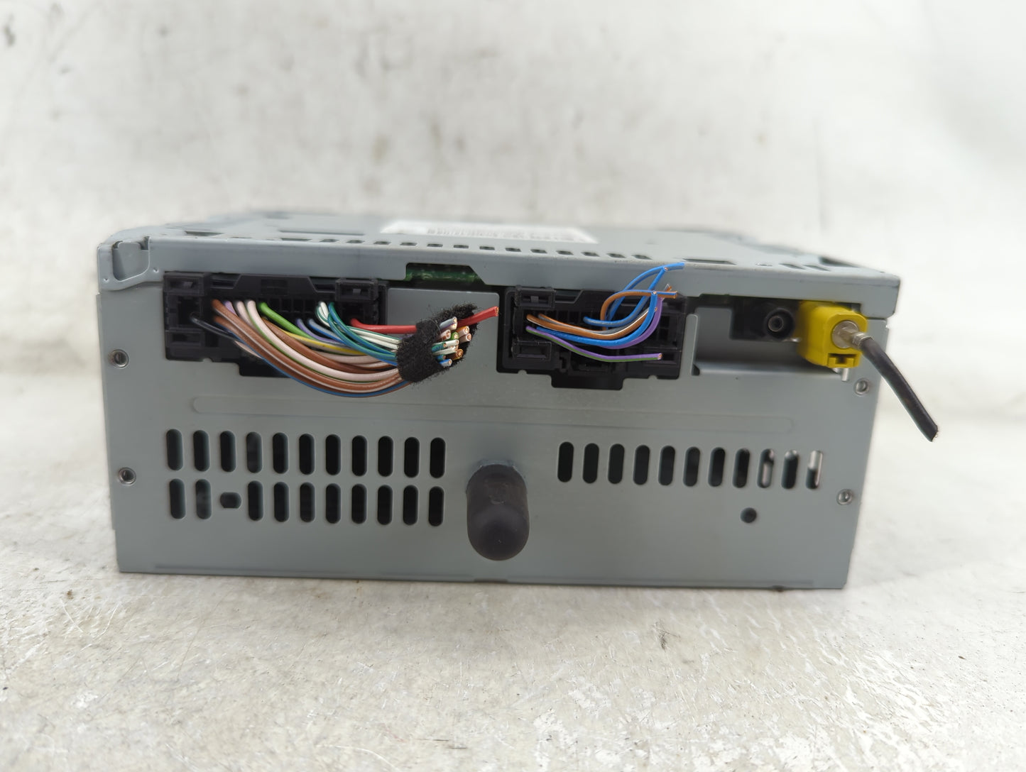 2019-2020 Ford F-150 Radio AM FM Cd Player Receiver Replacement P/N:KL3T-18D832-BG Fits Fits 2019 2020 OEM Used Auto Parts -