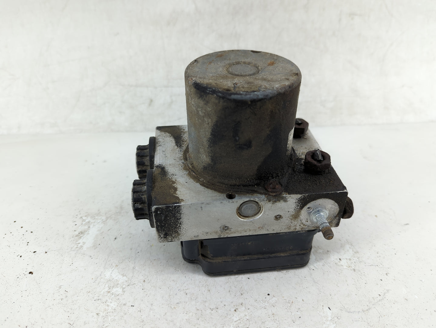 2019-2020 Ford F-150 ABS Pump Control Module Replacement P/N:KL34-2B373-AD Fits Fits 2019 2020 OEM Used Auto Parts - Oemused
