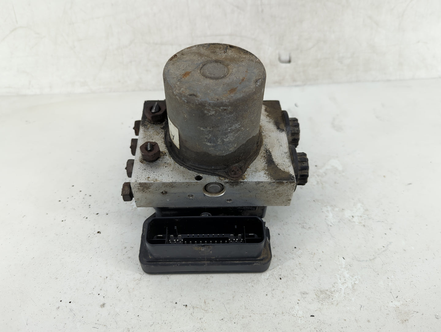 2019-2020 Ford F-150 ABS Pump Control Module Replacement P/N:KL34-2B373-AD Fits Fits 2019 2020 OEM Used Auto Parts - Oemused