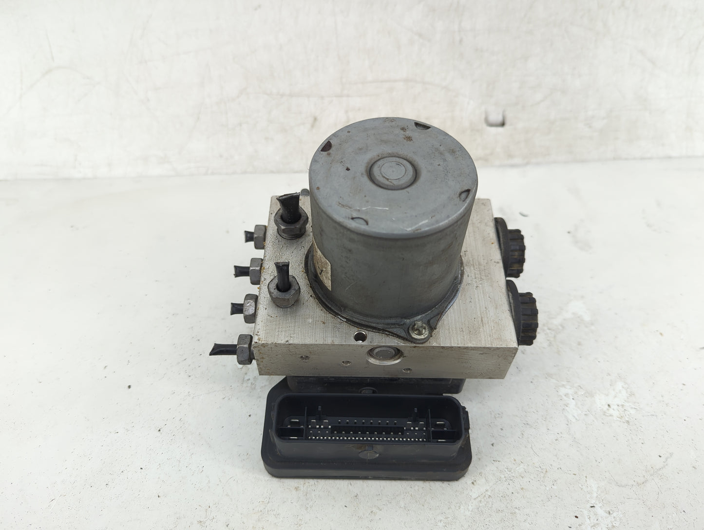 2019-2020 Ford F-150 ABS Pump Control Module Replacement P/N:KL34-2B373-AD Fits Fits 2019 2020 OEM Used Auto Parts - Oemused