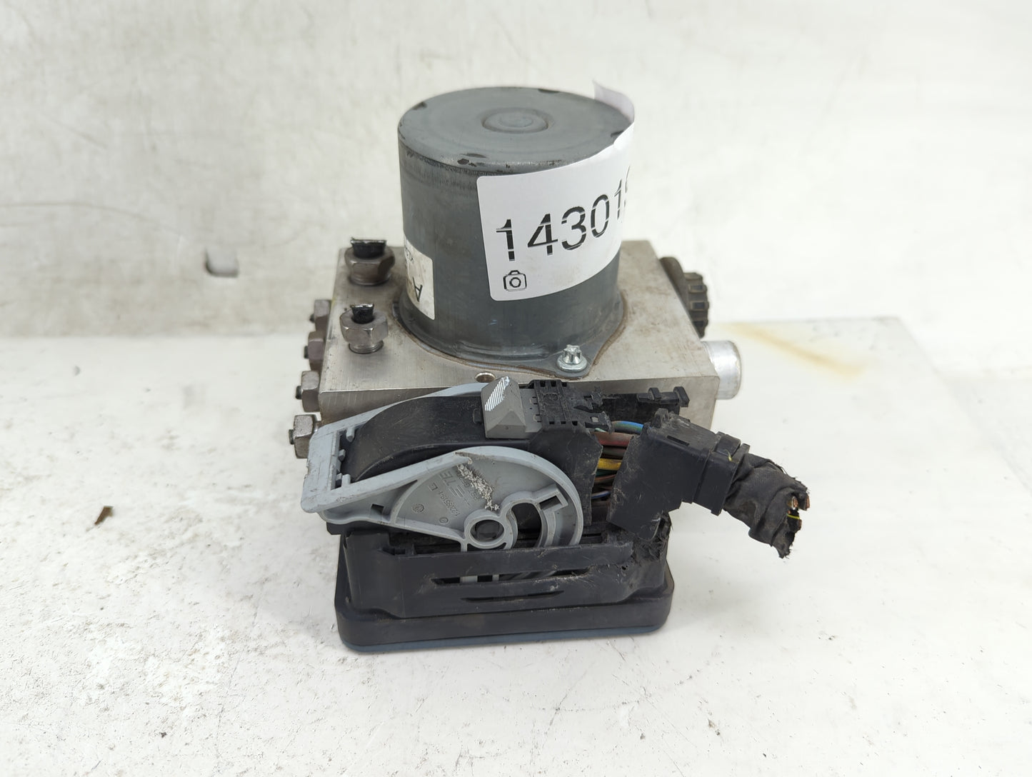 2019-2020 Ford F-150 ABS Pump Control Module Replacement P/N:0265956747 2265106539 Fits Fits 2019 2020 OEM Used Auto Parts -