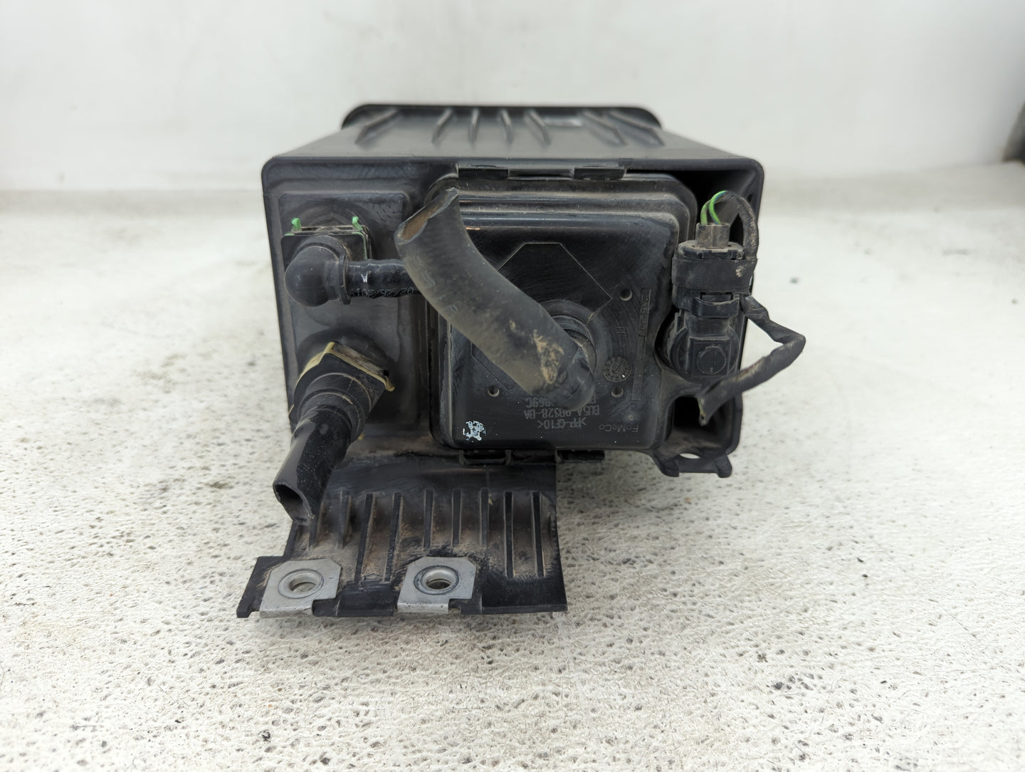 2019 Ford F-150 Fuel Vapor Charcoal Canister 1432272 - Oemusedautoparts1.com