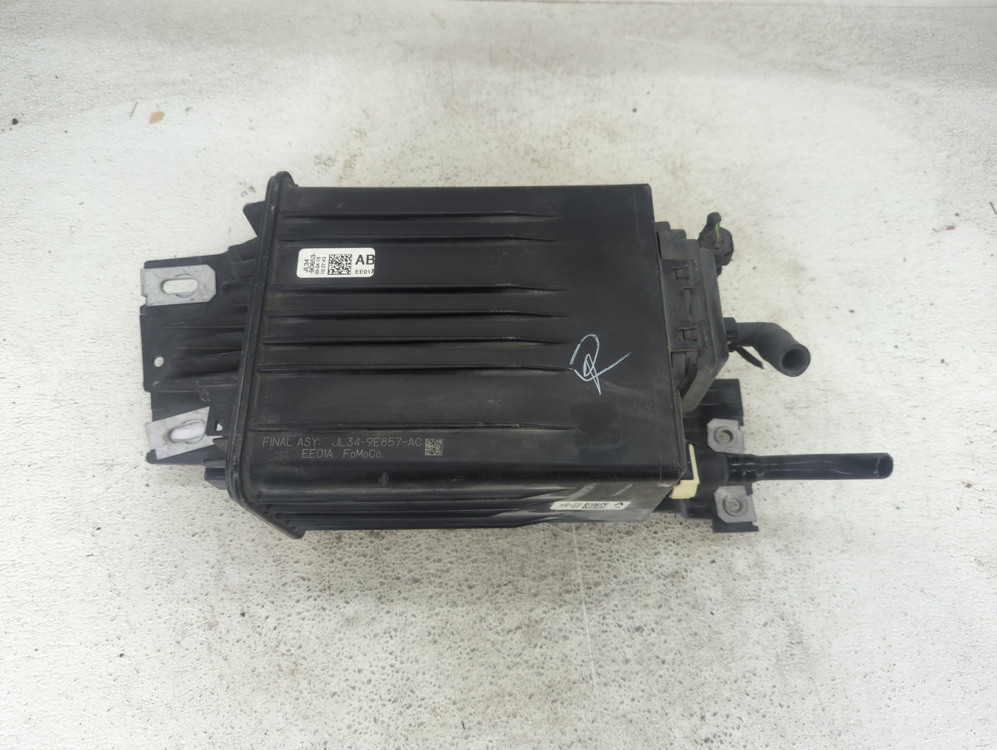 2019 Ford F-150 Fuel Vapor Charcoal Canister 1436851 - Oemusedautoparts1.com